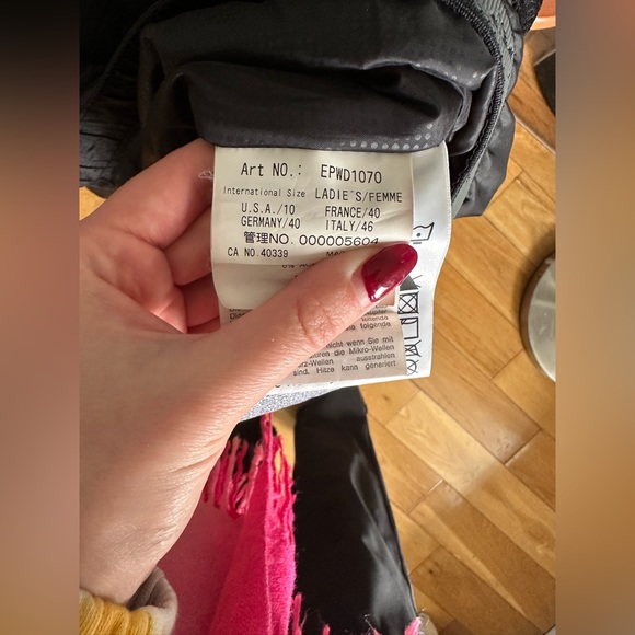 Phenix small women’s ski jacket - Picture 2 of 3